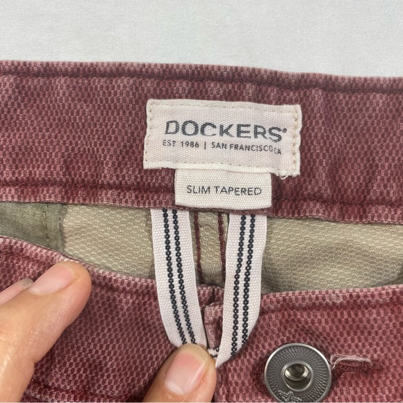Dockers’ Maroon Straight-Leg Pants Slim tapered leg Men’s 32-32 - Picture 2 of 7